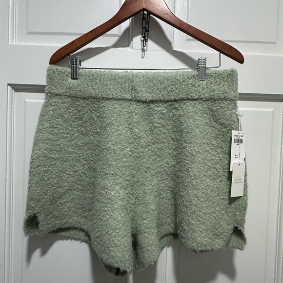 ABERCROMBIE Lounge Boucle Sweater Short NWT Size Large - Picture 2 of 4
